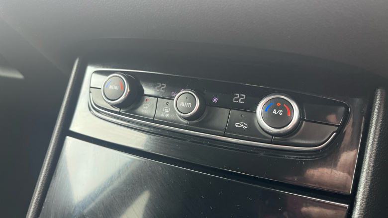 Vauxhall Grandland X 1.2 Turbo SRi Nav 5dr Auto Petrol Hatchback